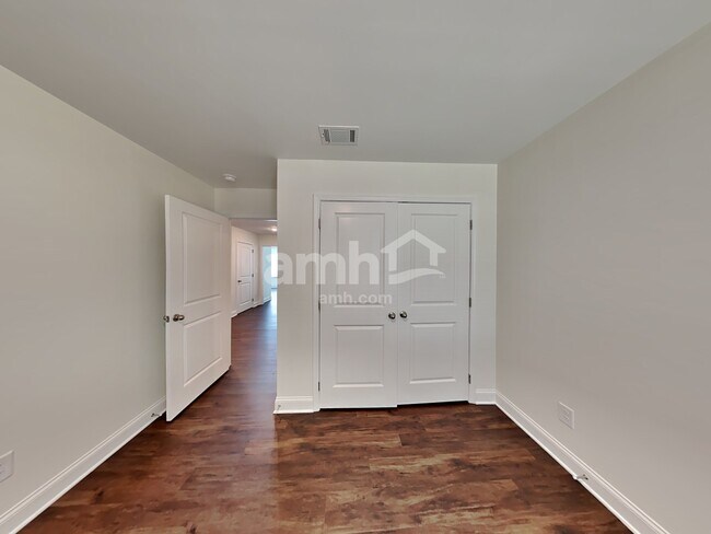 Building Photo - 5222 Blue Mountain Dr