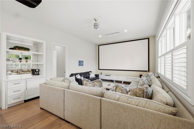 Building Photo - 215 3rd Ave N