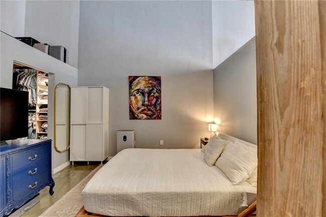 Building Photo - 170 Boulevard SE