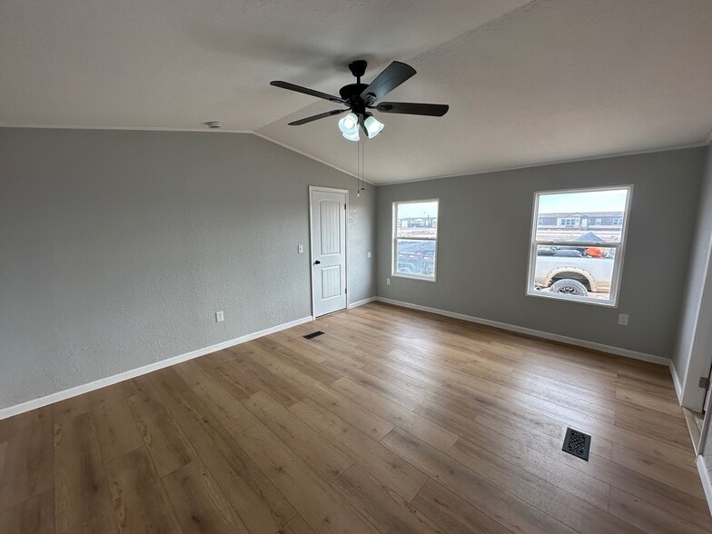 Building Photo - 7301 E County Road 62