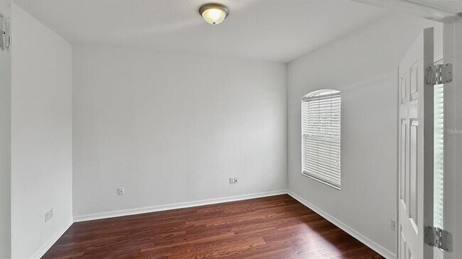 Building Photo - 3033 NE 27th St