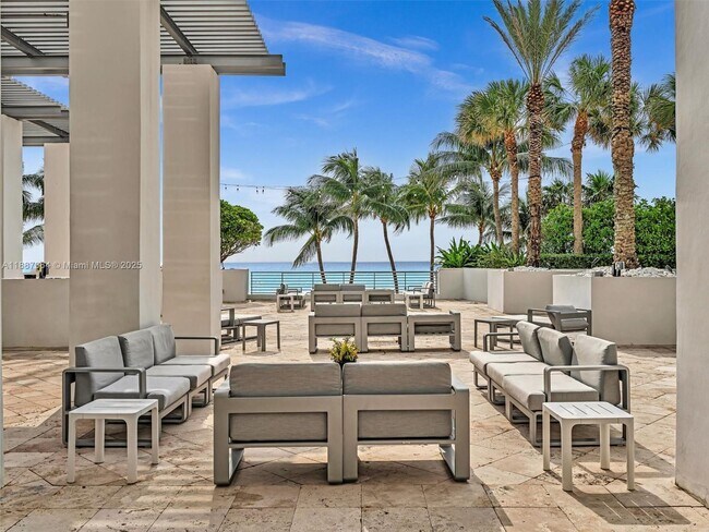 Building Photo - 3535 S Ocean Dr