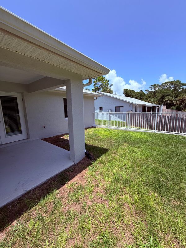 Building Photo - 6003 Sisson Rd