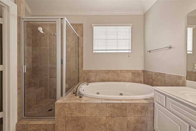 Building Photo - 5111 Inker St