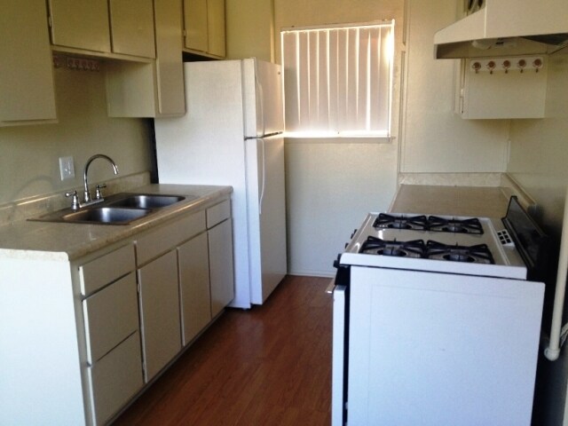 Building Photo - 1819 S Gramercy Pl