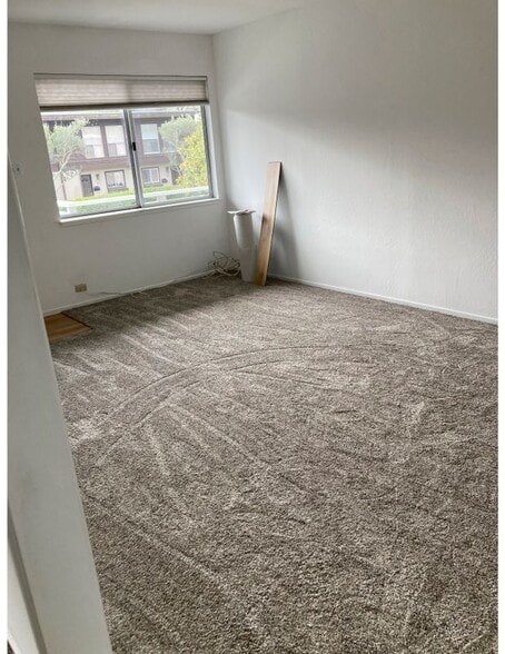 Building Photo - 61 Pixley Ave