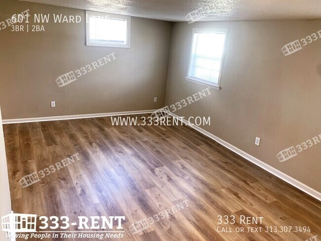 Building Photo - You'll be able to move around in this one ...