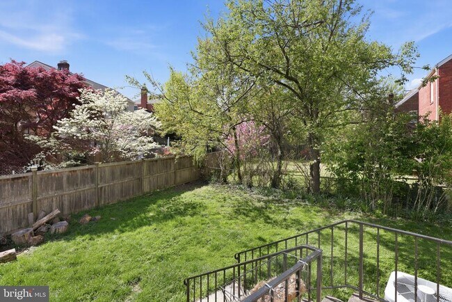 Building Photo - 618 Wayne Ave