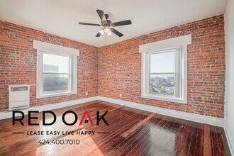 Building Photo - 915 S Carondelet St