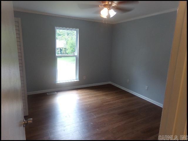 Building Photo - 6 Golden Oak Cove