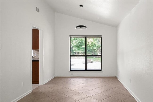 Building Photo - 6100 Danwood Dr