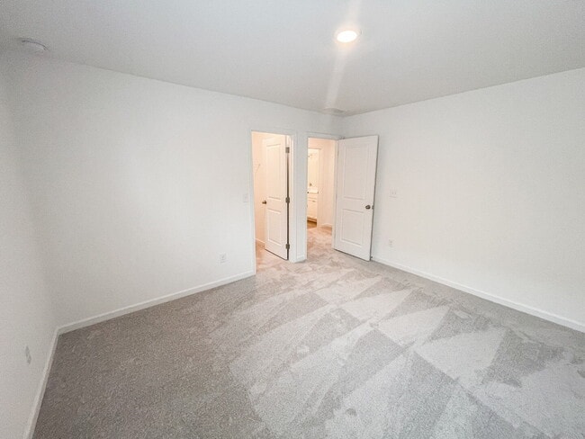 Building Photo - New Home in Braselton!