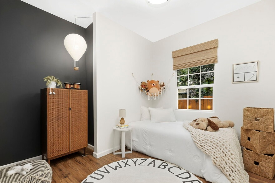 Building Photo - 3136 Grape St