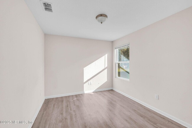 Building Photo - 2603 Lowell Ave