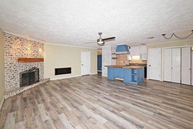 Building Photo - 7303 Calumet Pl