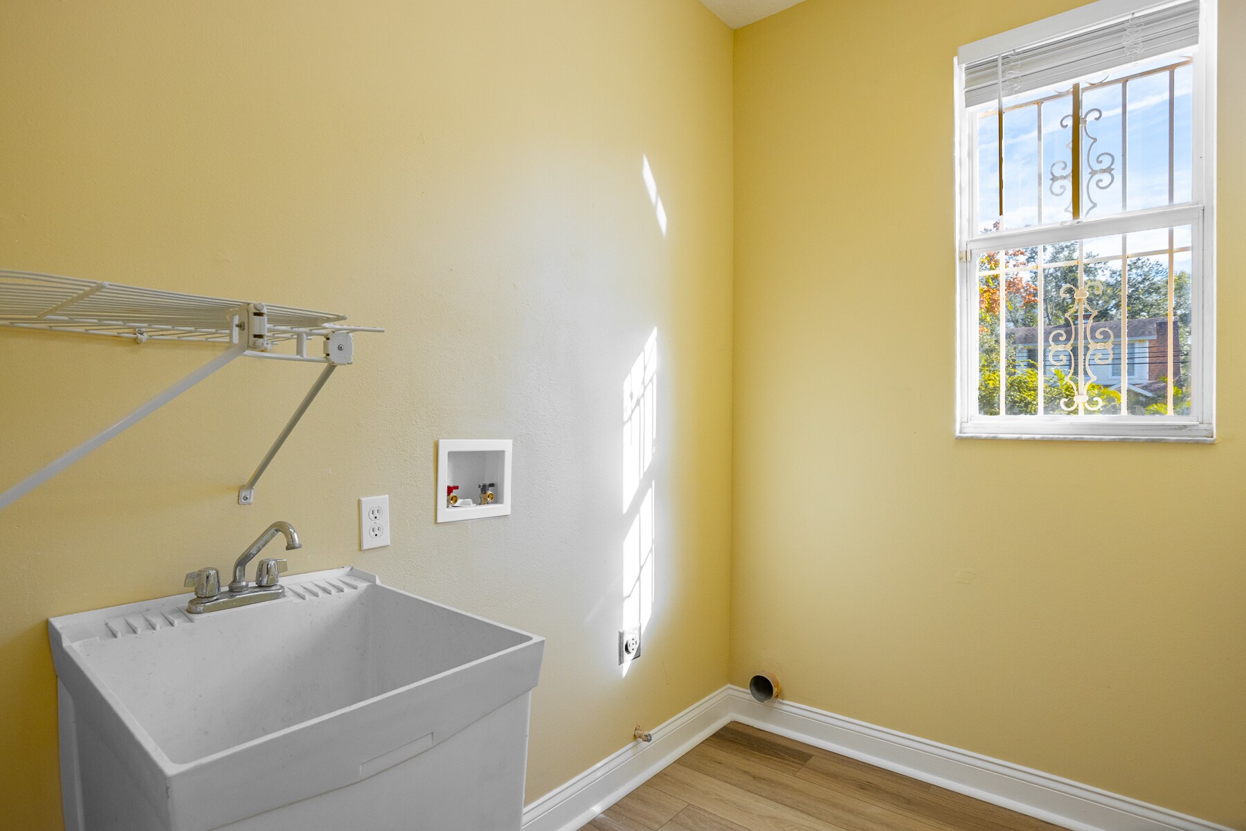 Building Photo - 3204 W Empedrado St