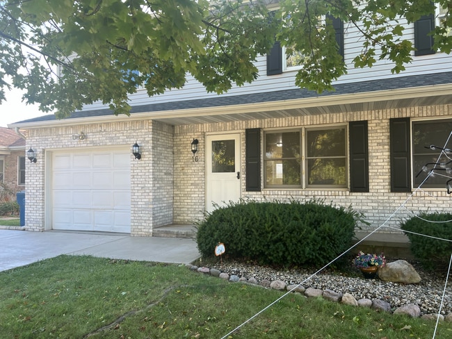 Building Photo - 162 S 19th St