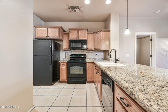 Building Photo - 4510 W Branham Ln