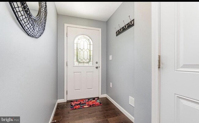 Building Photo - 358 Weatherstone Dr