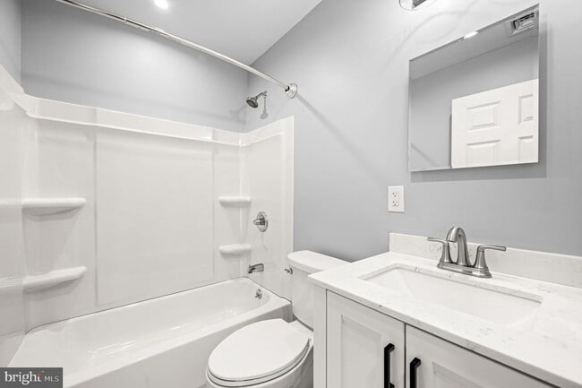 Building Photo - 34 Shepherd Ln