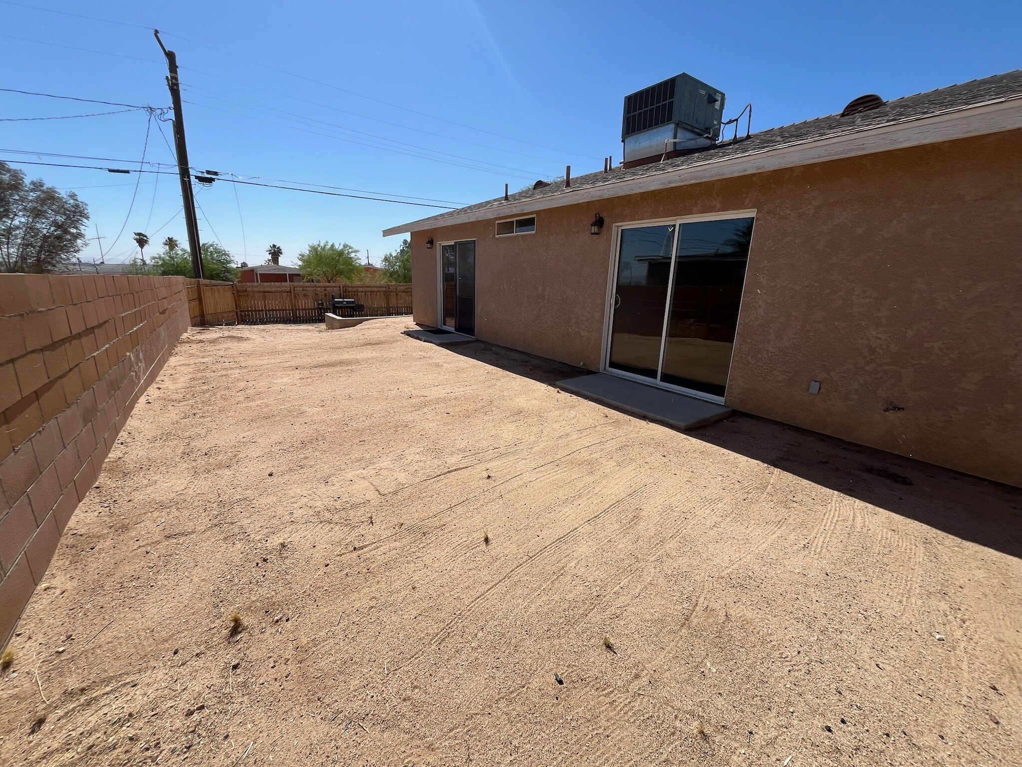 Building Photo - 5411 Baileya Ave