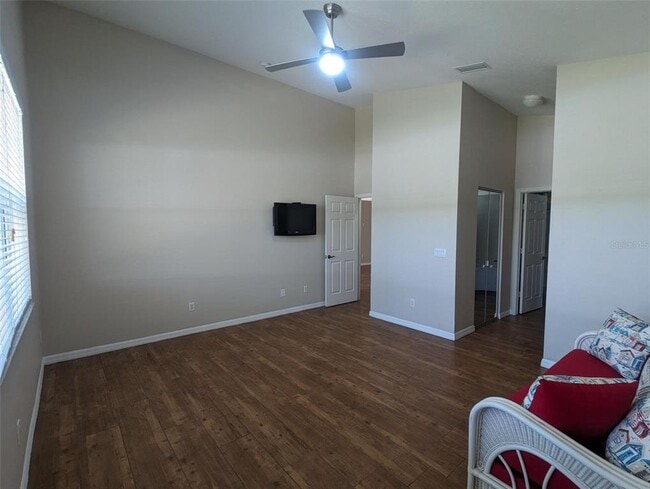 Building Photo - 4115 63rd Terrace E