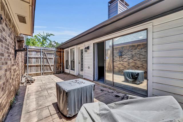 Building Photo - 2422 Libra Dr