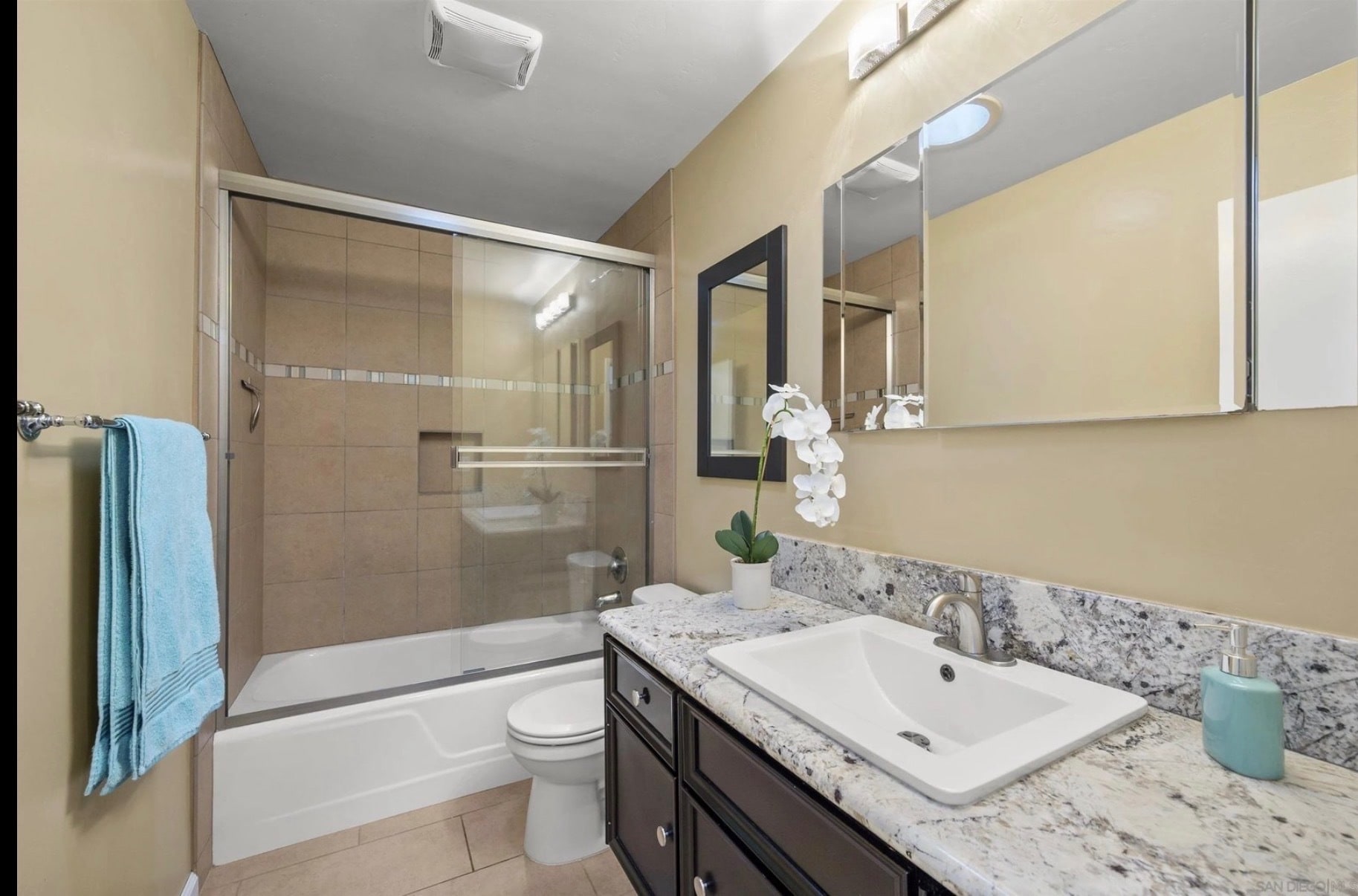 Building Photo - 4224 Collwood Ln