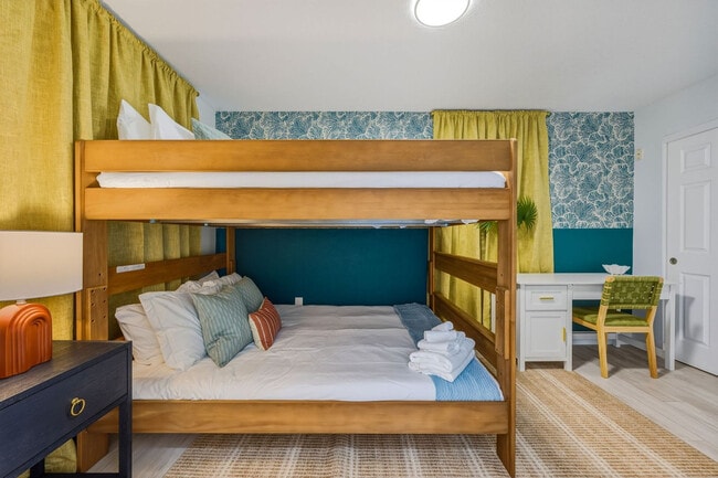 Building Photo - 10861 62nd Ave N