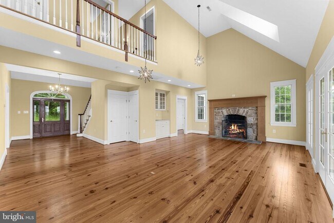 Building Photo - 16250 Short Hill Rd