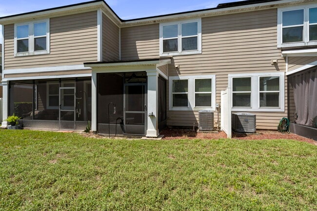 Building Photo - 143 Servia Dr