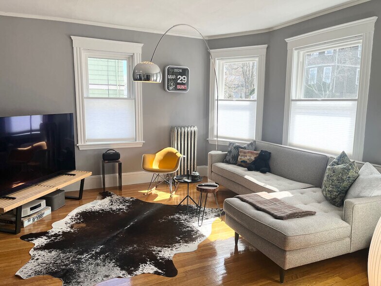 Living Room - 18 Rogers St