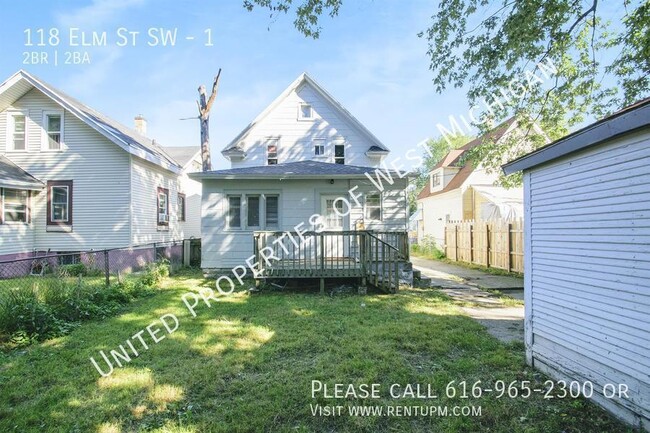 Building Photo - 118 Elm St SW