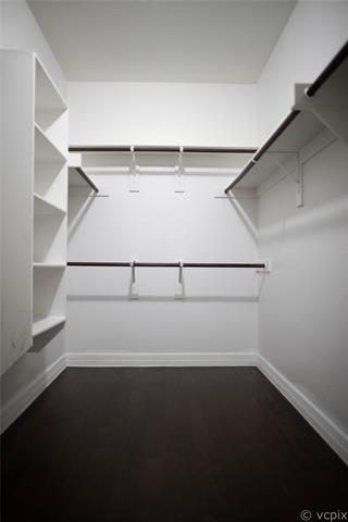 Building Photo - 907 Appalachian Dr