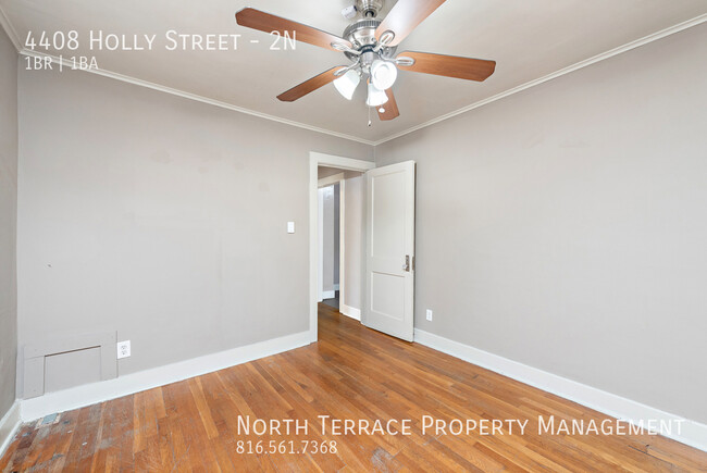 Building Photo - Enchanting 1BR with Private Balcony in Wes...