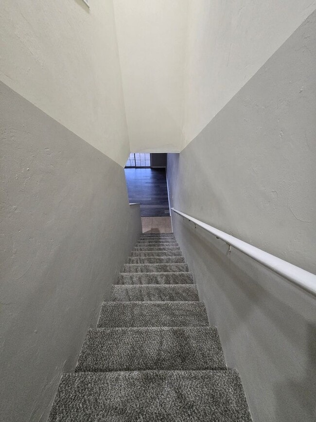 Building Photo - 1571 NW 29th Rd