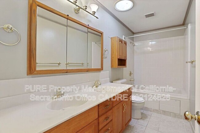 Building Photo - 7777 Uplands Way