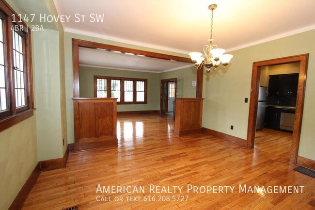 Building Photo - 1147 Hovey St SW