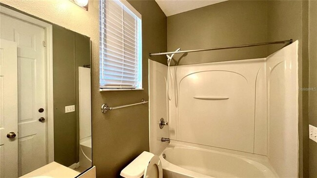 Building Photo - 338 Sand Ridge Dr