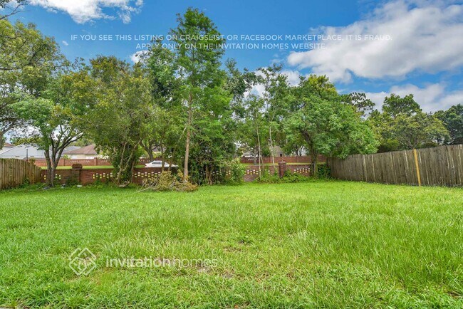 Building Photo - 1042 Covington St
