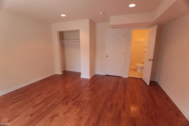 Building Photo - 4 br, 4 bath Triplex - 1915 N GRATZ ST Unit A