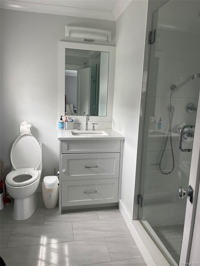 Building Photo - 70 Henry Ave