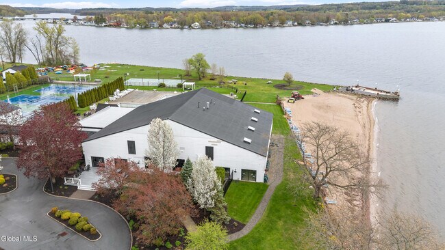 Building Photo - 5 Horizon Dr