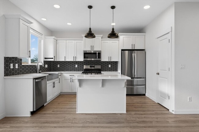 Building Photo - 2595 S Ginger St