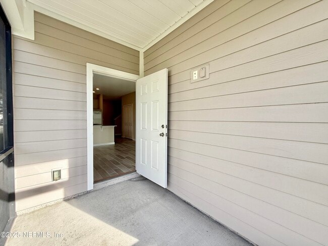 Building Photo - 1193 Beach Dune Dr