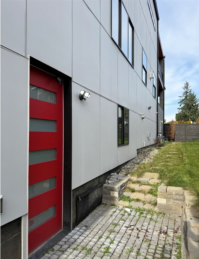 Building Photo - 829 S 242nd St