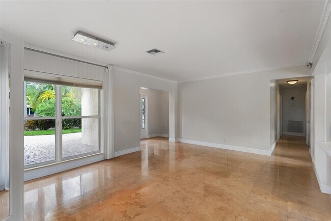 Building Photo - 2808 NE 22nd St