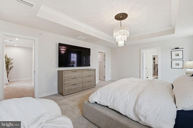 Building Photo - 11190 Wheeler Ridge Dr