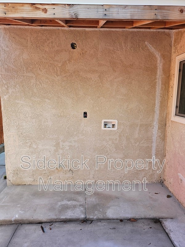 Building Photo - 5009 Wadena St