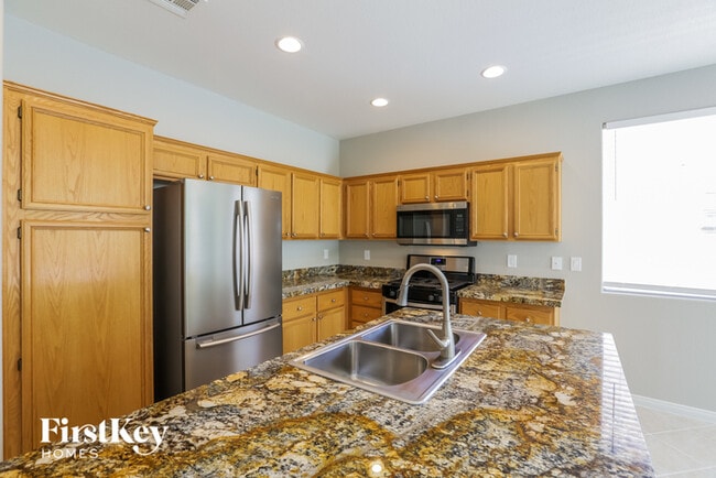Building Photo - 8237 Cassis Ct